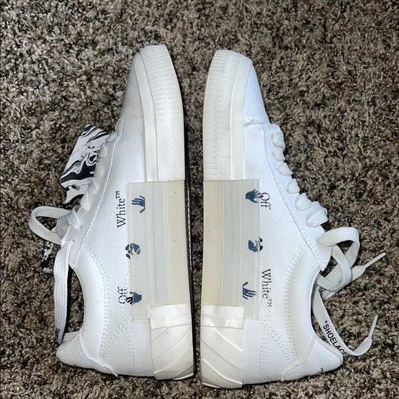 Off-White Wmns Sneaker - Picture 7 of 9